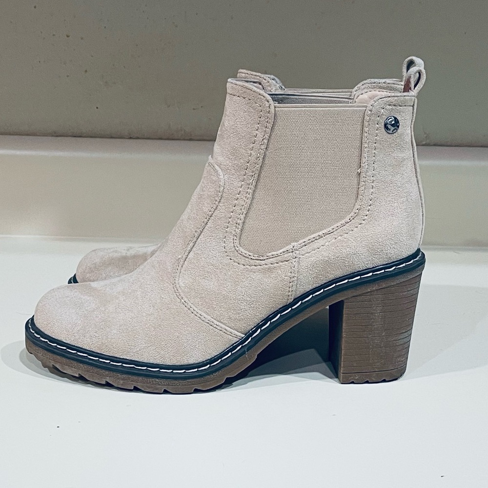 Corkys Boutique Rocky Booties in Sand - Size 9